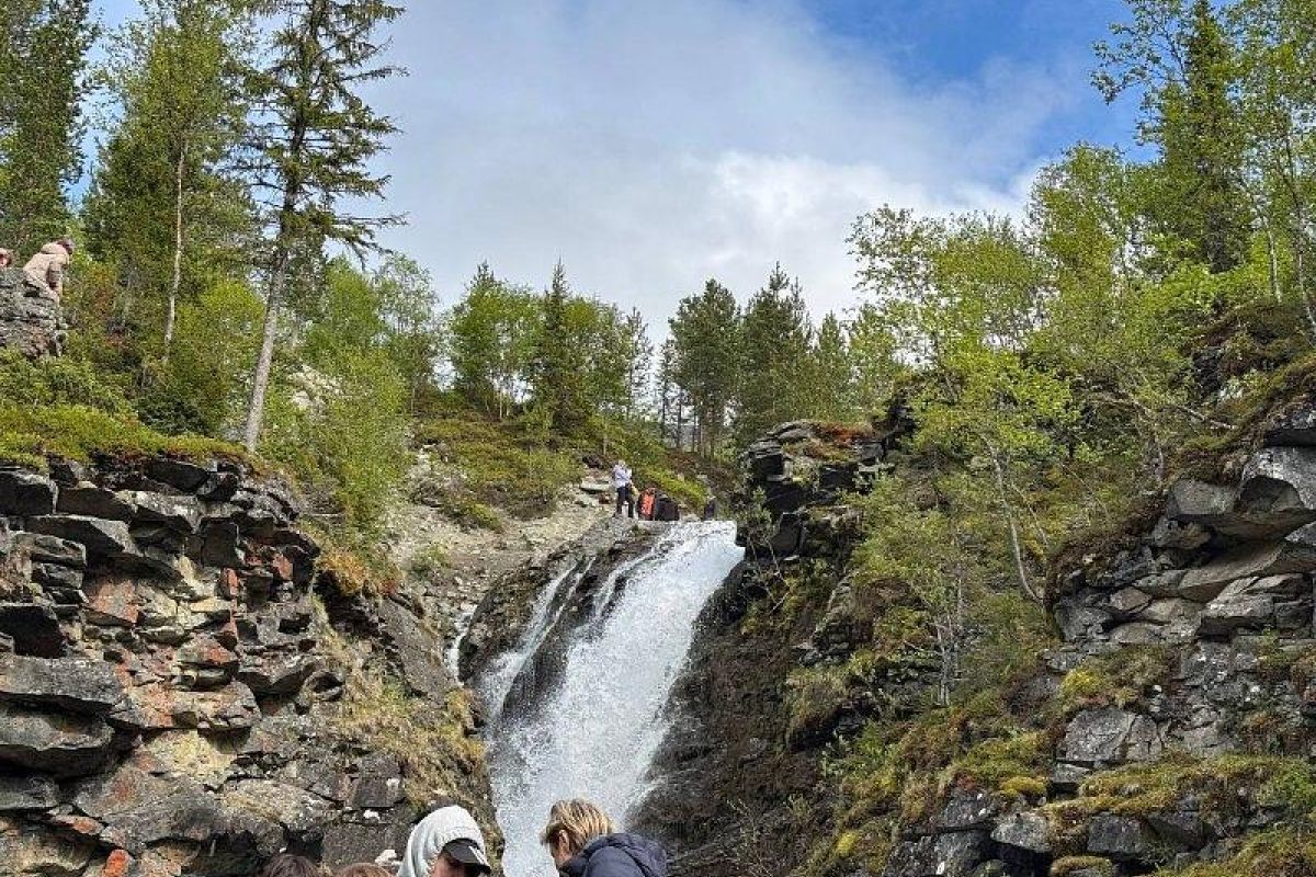 Яркая осень на Кольском