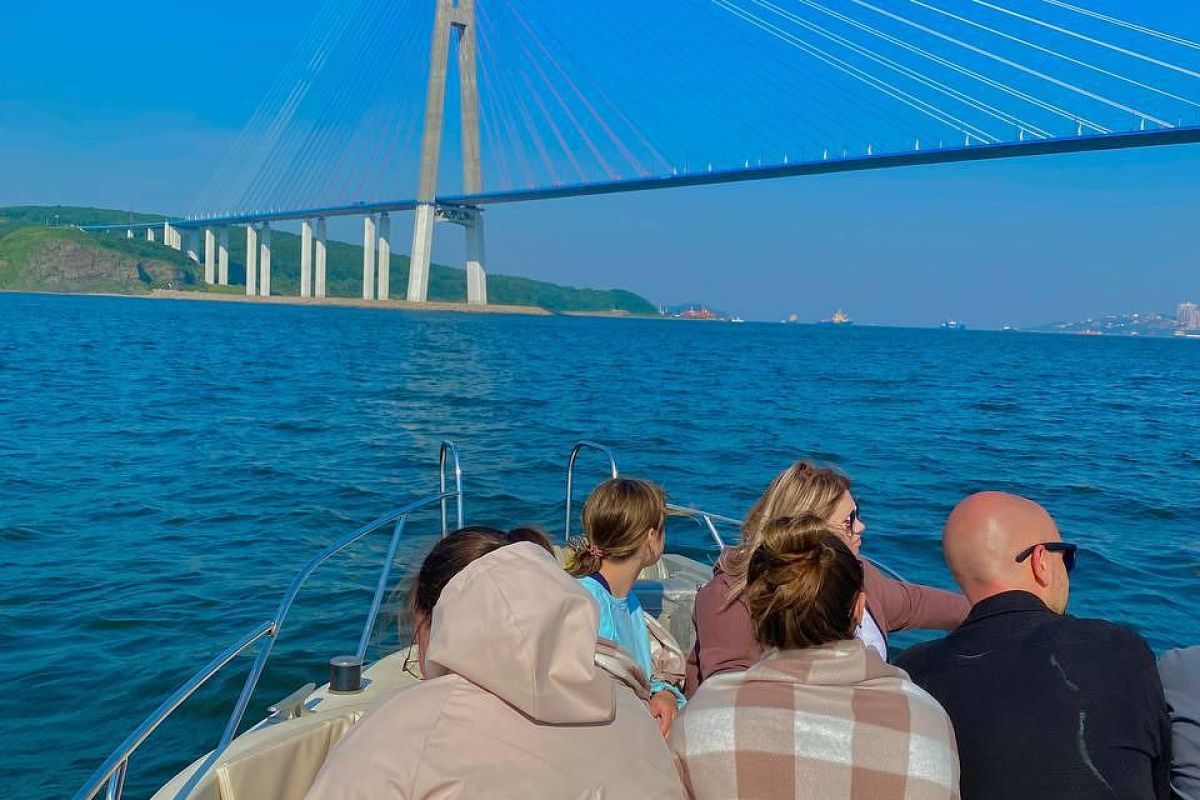 Морское приключение Владивостока: острова, скалы, морские котики и морепродукты