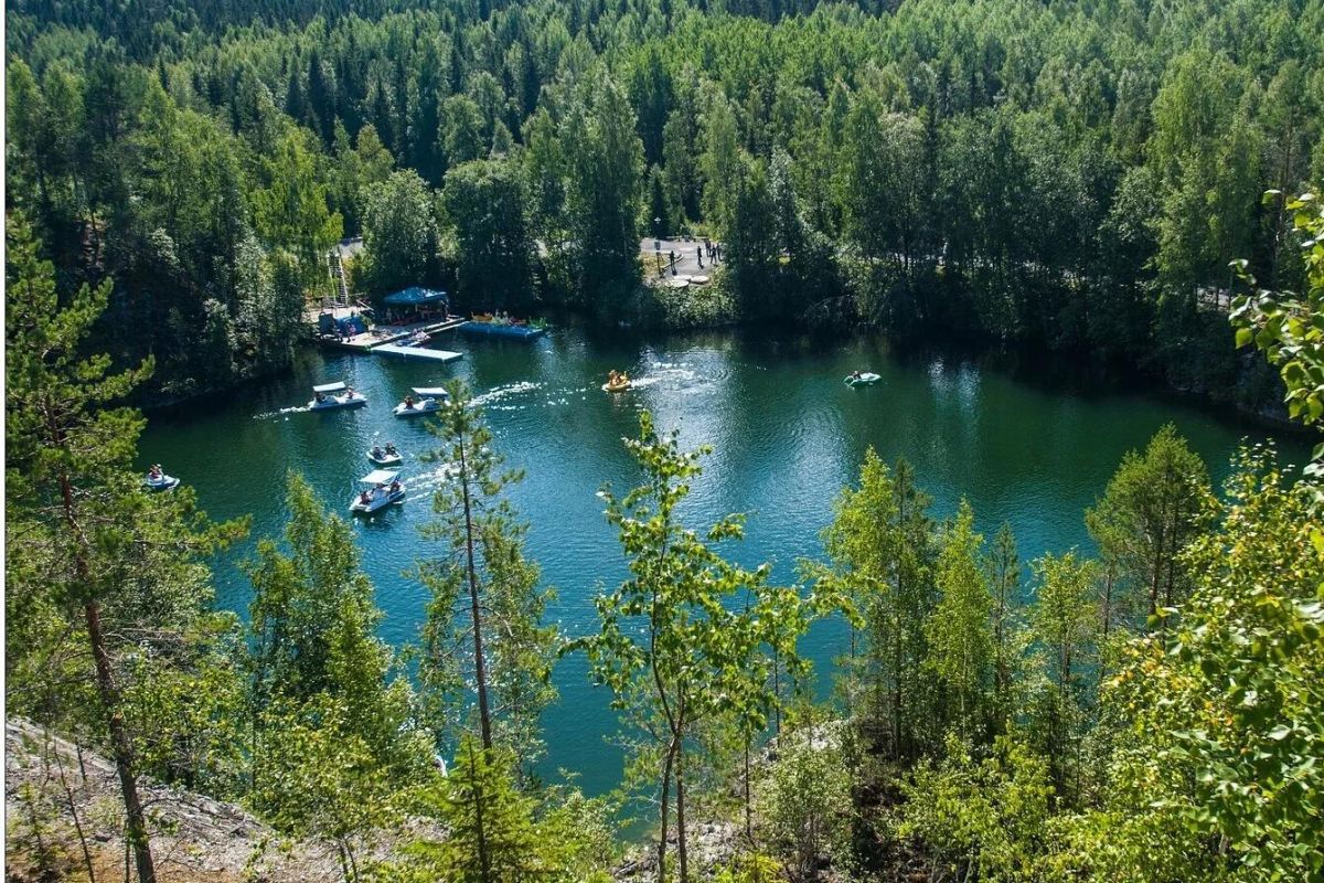 Экскурсия в мраморный каньон "Рускеала" (Карелия)