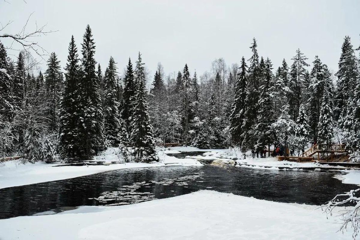 Большое путешествие по всей Карелии в Новый Год: водопады, Рускеала, Дед Мороз