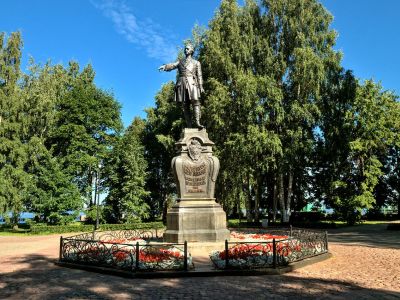 Обзорная экскурсия по Петрозаводску (Карелия)