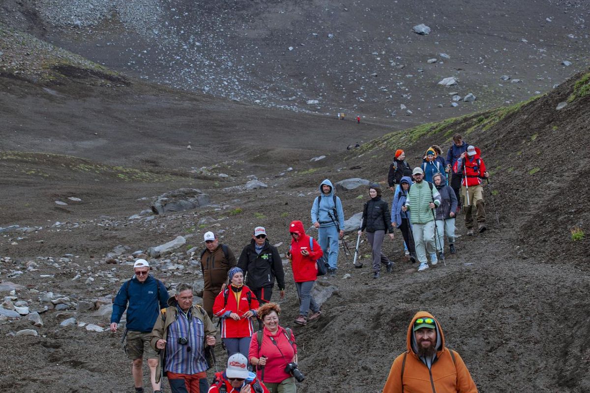 Трекинг к подножию Авачинского вулкана (Камчатка, экскурсия)