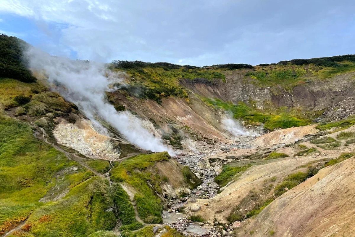 Джип-тур в «Малую Долину Гейзеров» и к водопаду Спокойный +Гастрономическая экскурсия