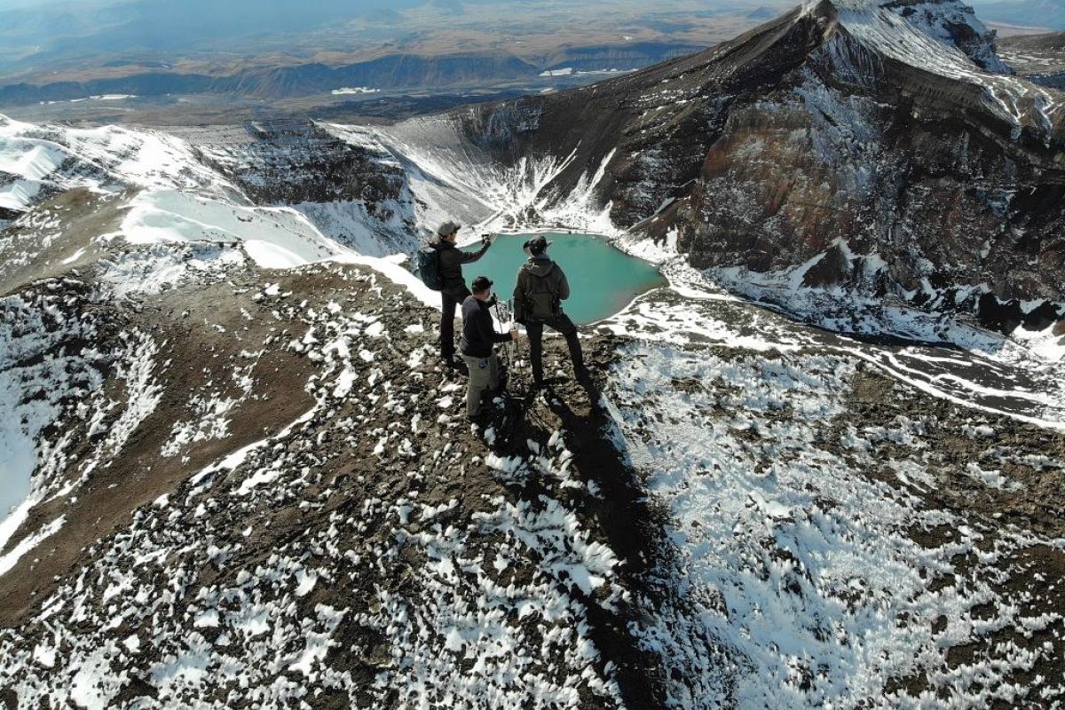 Вулкан Горелый, джип-тур, восхождение