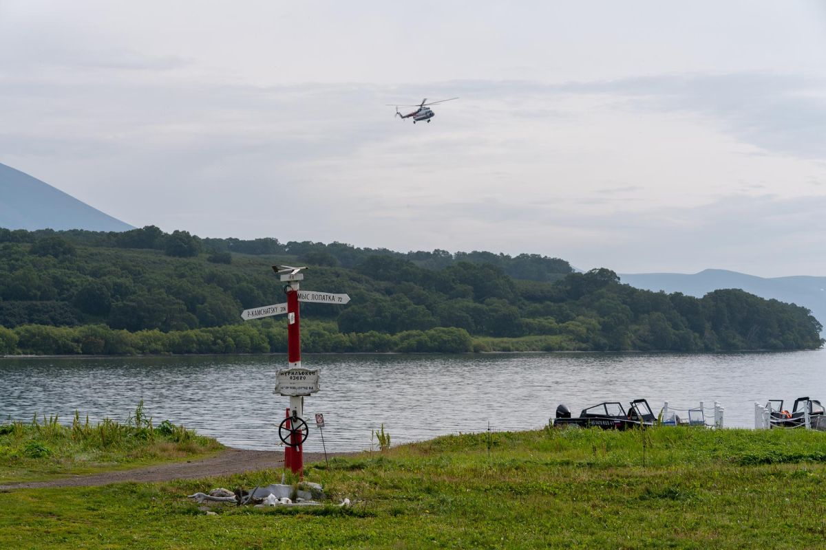 Курильское озеро, кальдера вулкана Ксудач и Ходутка (на вертолете)
