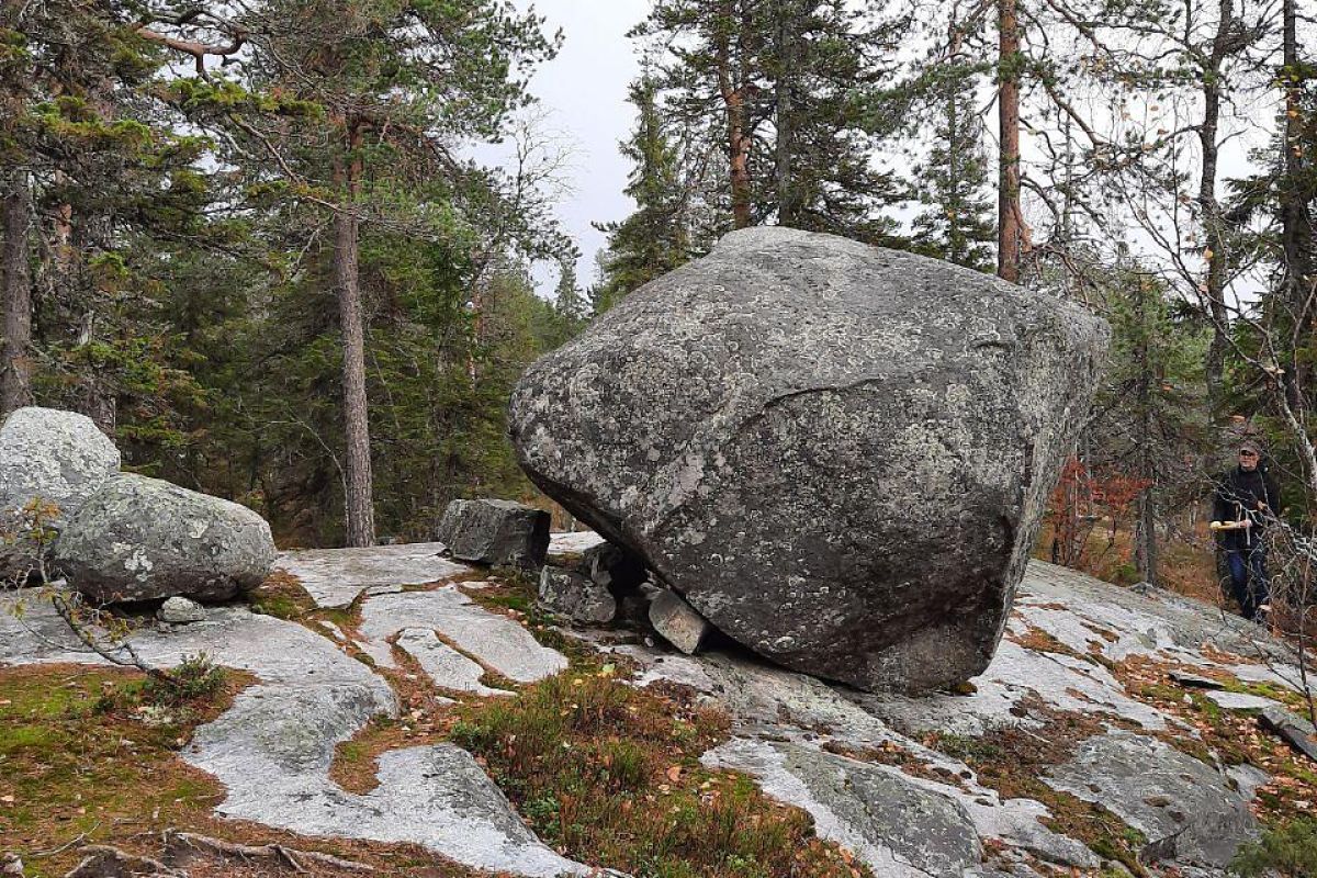 Экскурсия к мистической горе Воттоваара