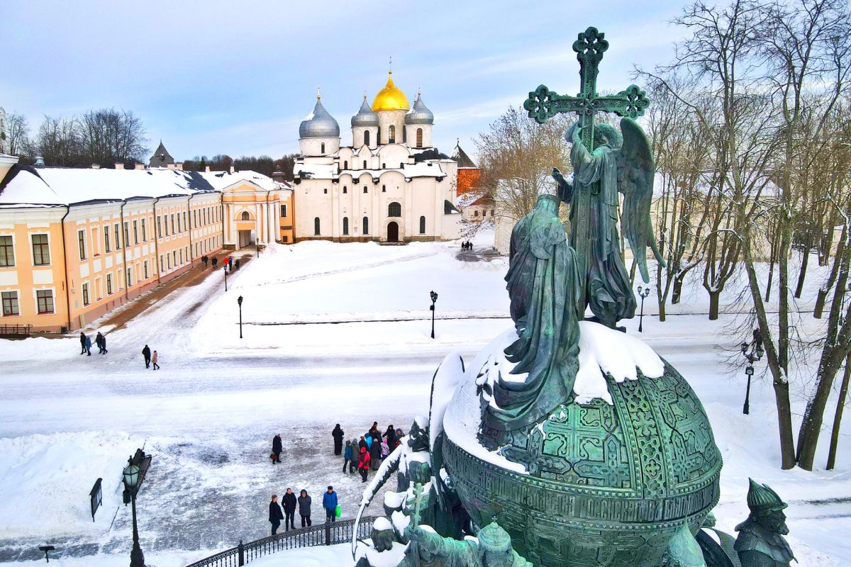 Новый Год по-новгородски: блистательная программа в Амакс Отеле