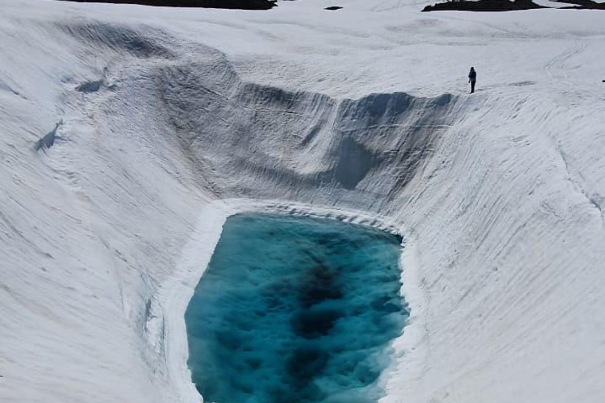 Влукан Горелый + вулкан Мутновский за один день на снегоходе