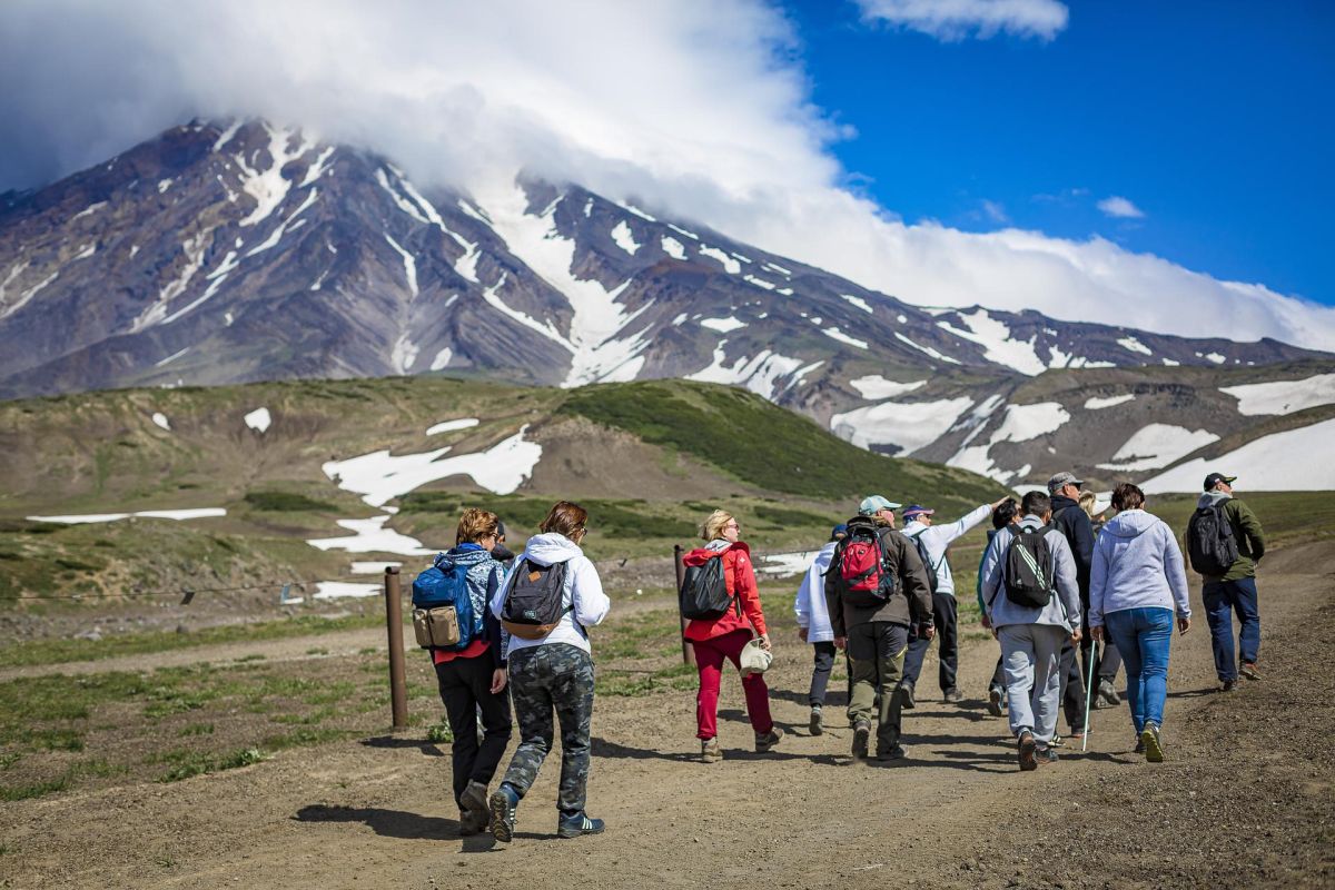 Трекинг к подножию Авачинского вулкана (Камчатка, экскурсия)