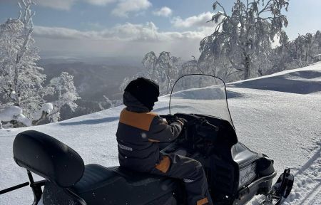 Прогулка на снегоходах «Мицульский хребет» (Сахалин)