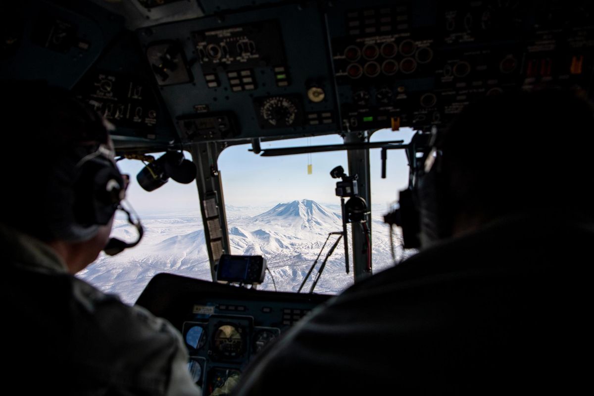 Вертолетная экскурсия в Долину гейзеров (Кроноцкий заповедник)