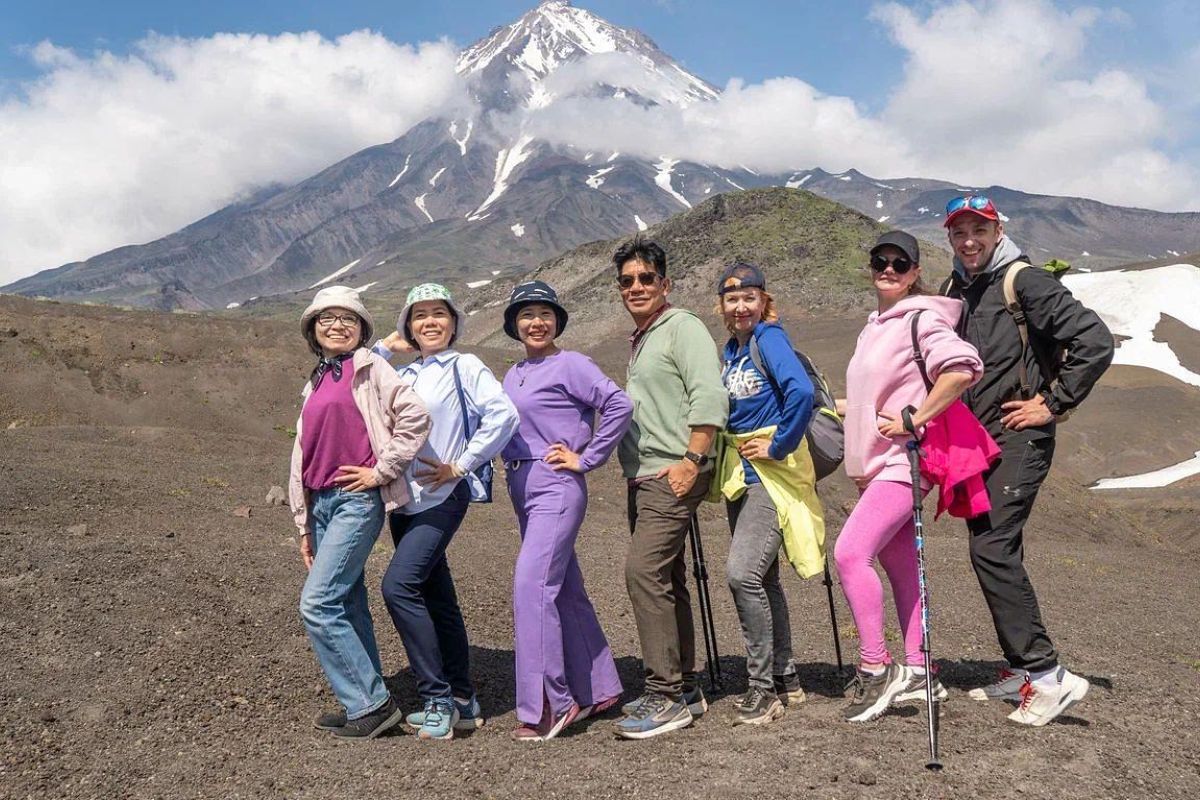 Джип-тур к подножию Авачинского вулкана и к Халактырскому пляжу