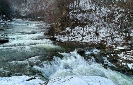 Быковские пороги и мыс Острый (Сахалин)