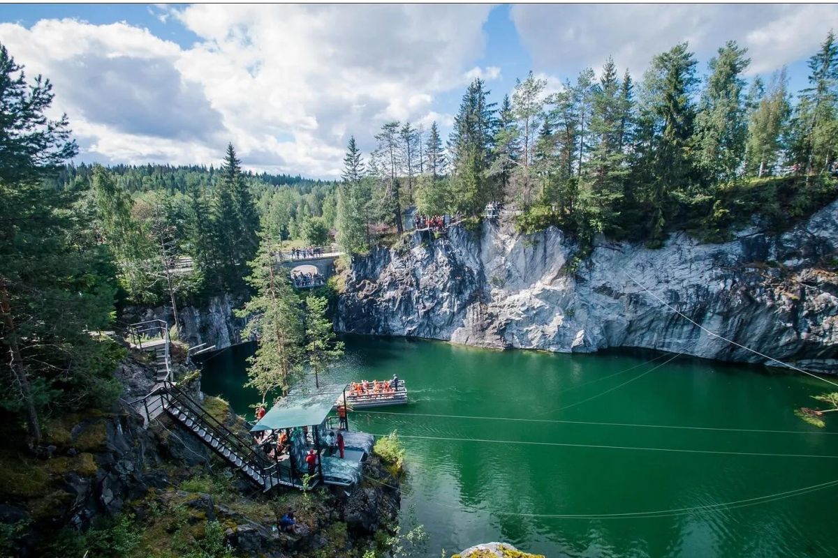 Экскурсия в горный парк "Рускеала"