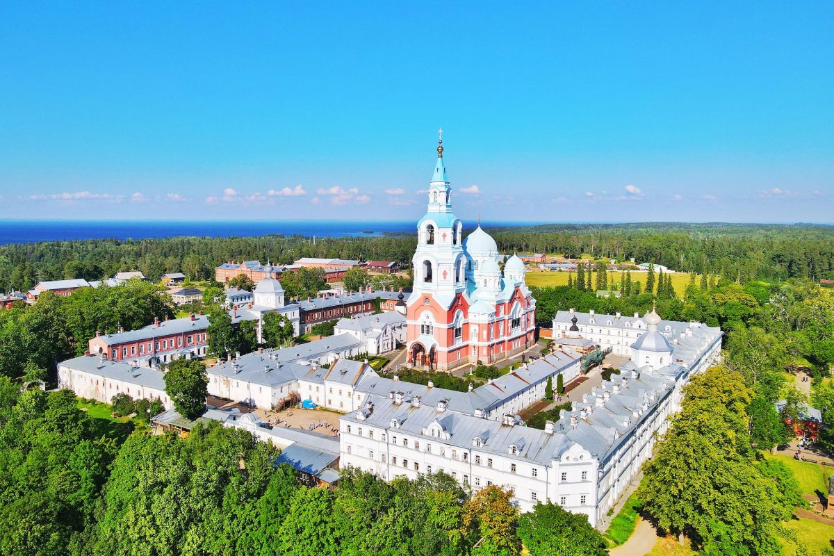 Священный Валаам – «Остров души» и Ладожские шхеры – экскурсия