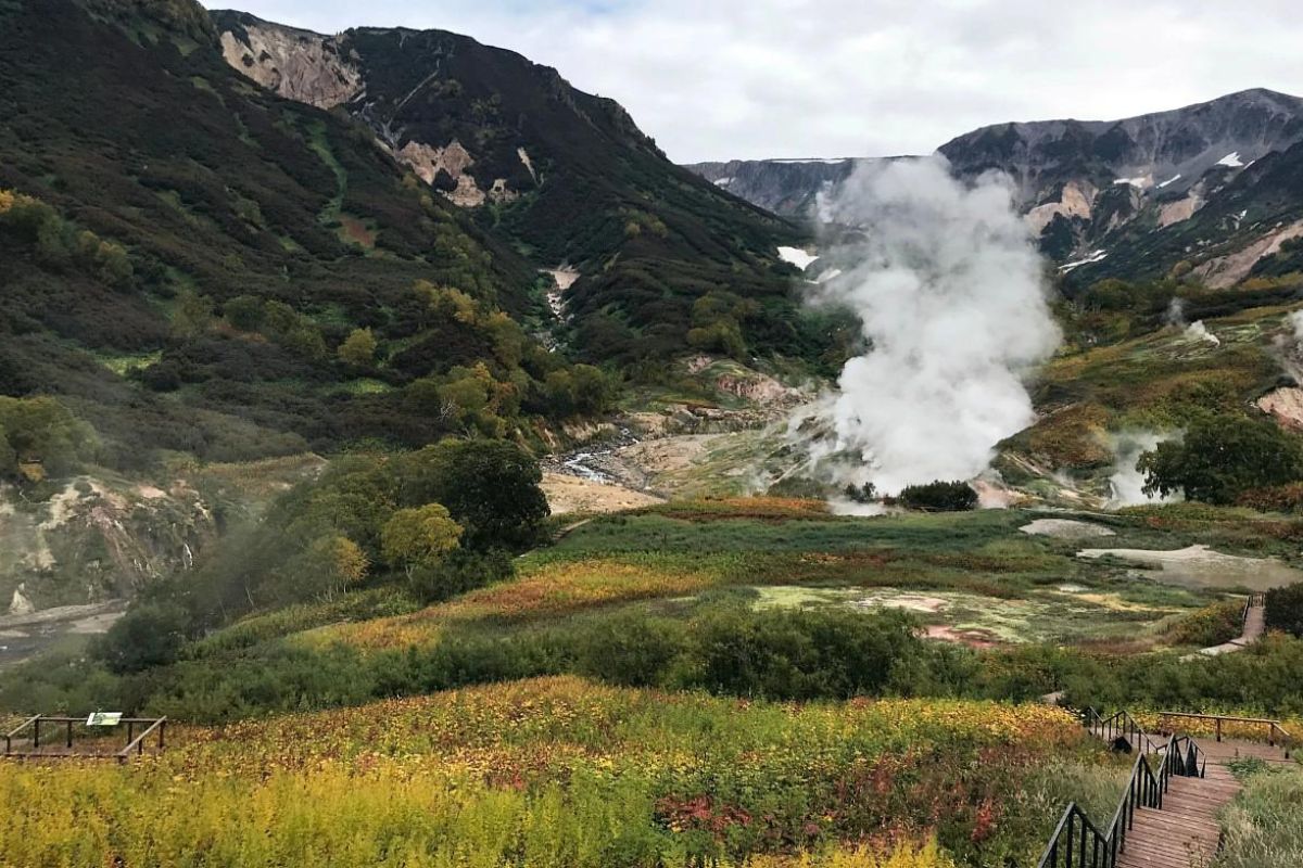 Долина гейзеров и Налычевские горячие источники (вертолет)