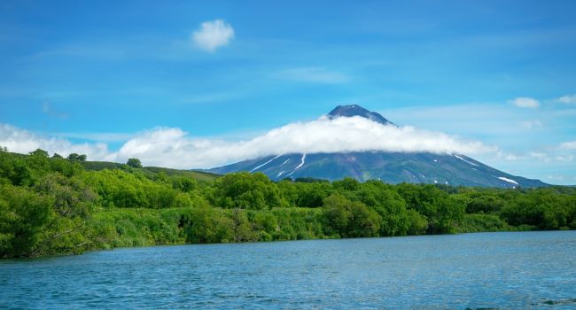 Курильское озеро