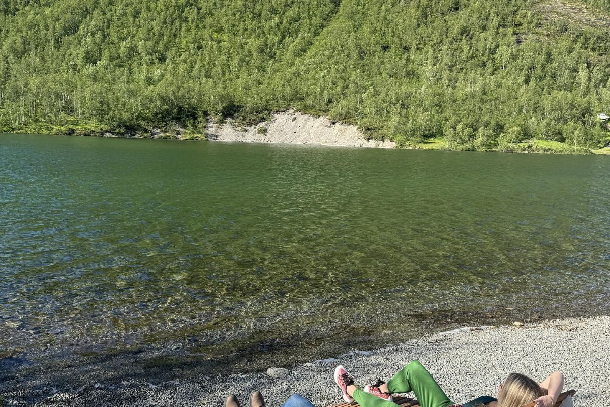 Край стихий: Киты. Океан. Горы. Водопады