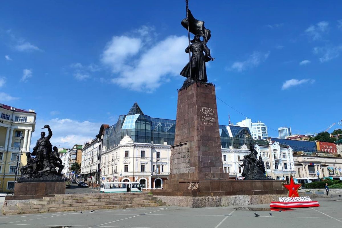 Лотосы и море – Приморье