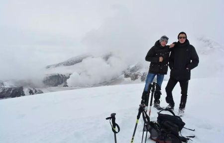 Вулкан Мутновский, путешествие на снегоходах в кратер действующего вулкана