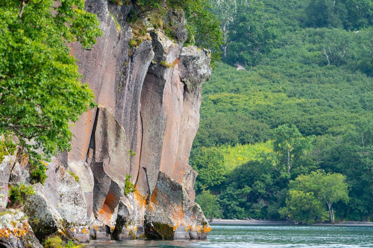 Курильское озеро, кальдера вулкана Ксудач и Ходутка (на вертолете)