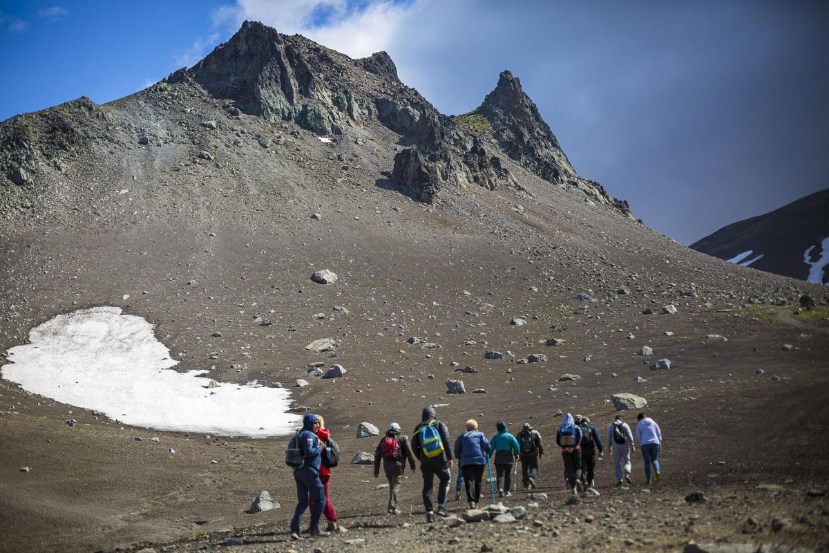 Трекинг к подножию Авачинского вулкана (Камчатка, экскурсия)