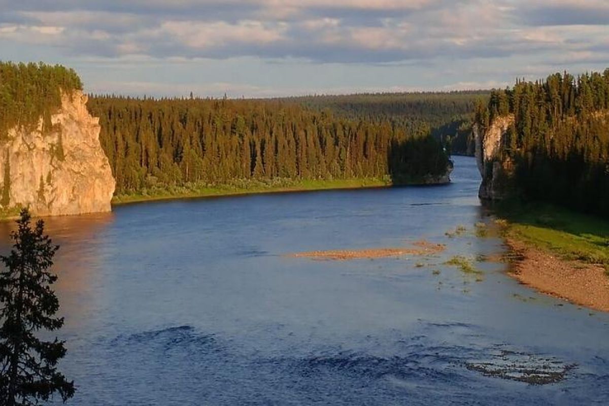 Сплав по реке Щугор, с восхождением на г. Тэльпоз Из (1617м).