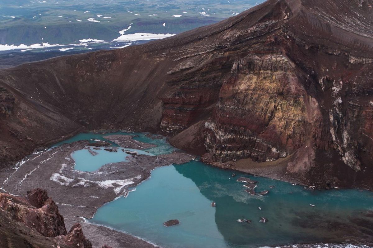 Восхождение на вулкан Горелый