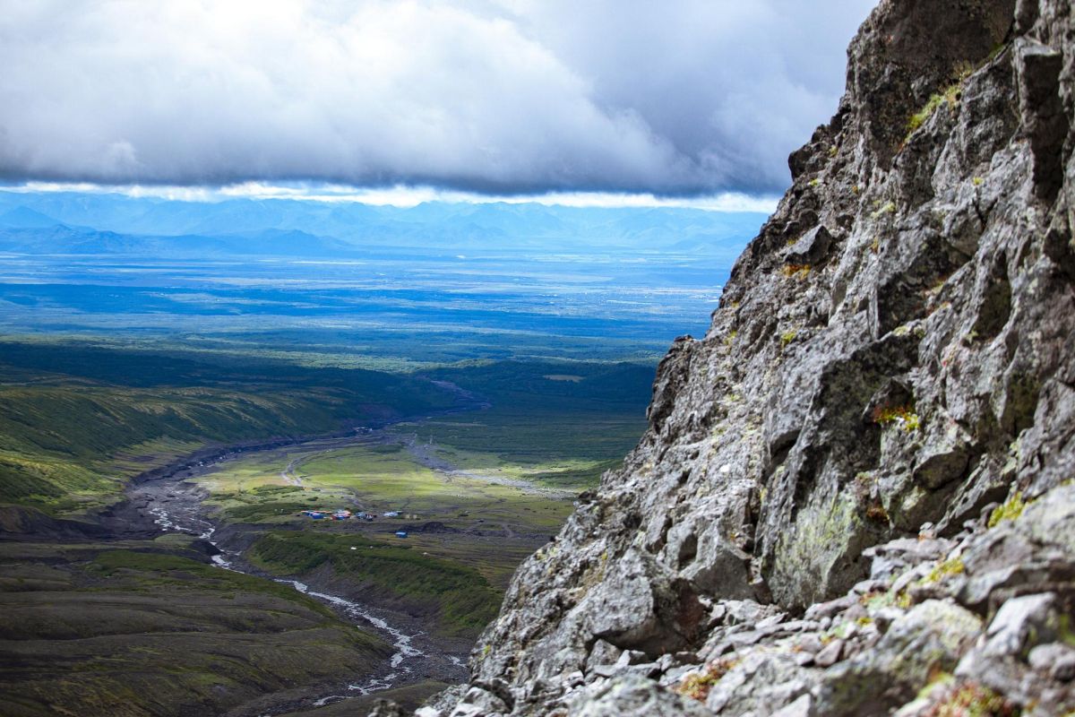 Трекинг к подножию Авачинского вулкана (Камчатка, экскурсия)