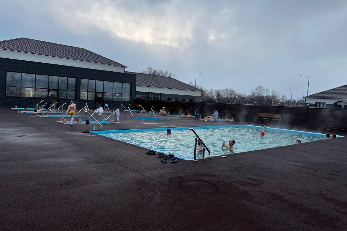 Этно-экскурсия и купание в Зеленовских озерках (Камчатка, экскурсия)