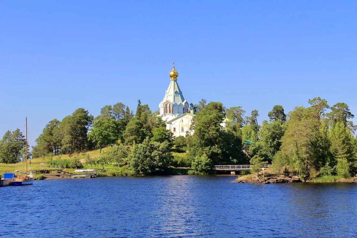 Священный Валаам – «Остров души» и Ладожские шхеры – экскурсия
