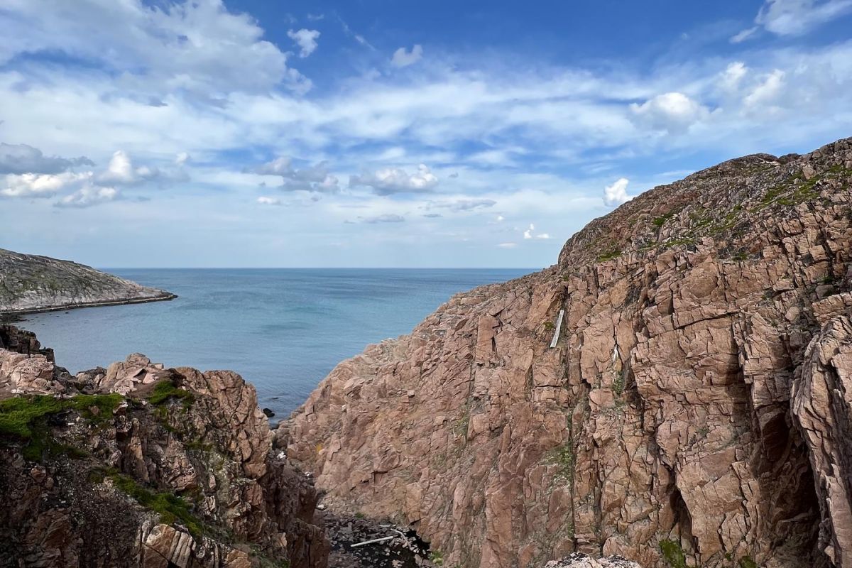 Край стихий: Киты. Океан. Горы. Водопады