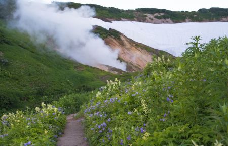 Джип-тур в Долину Не Гейзеров (Дачные источники) в Июне