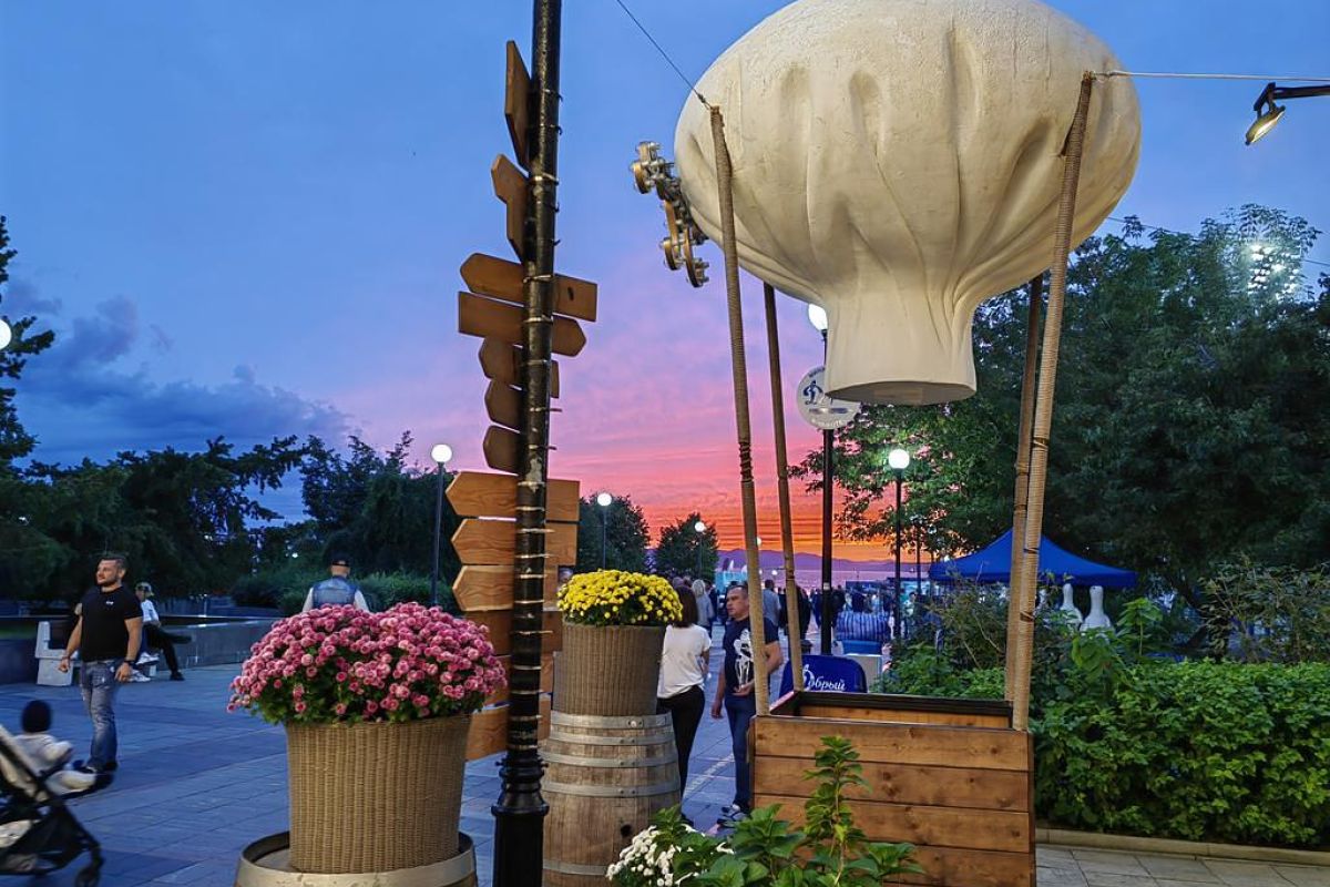 Лотосы и море – Приморье