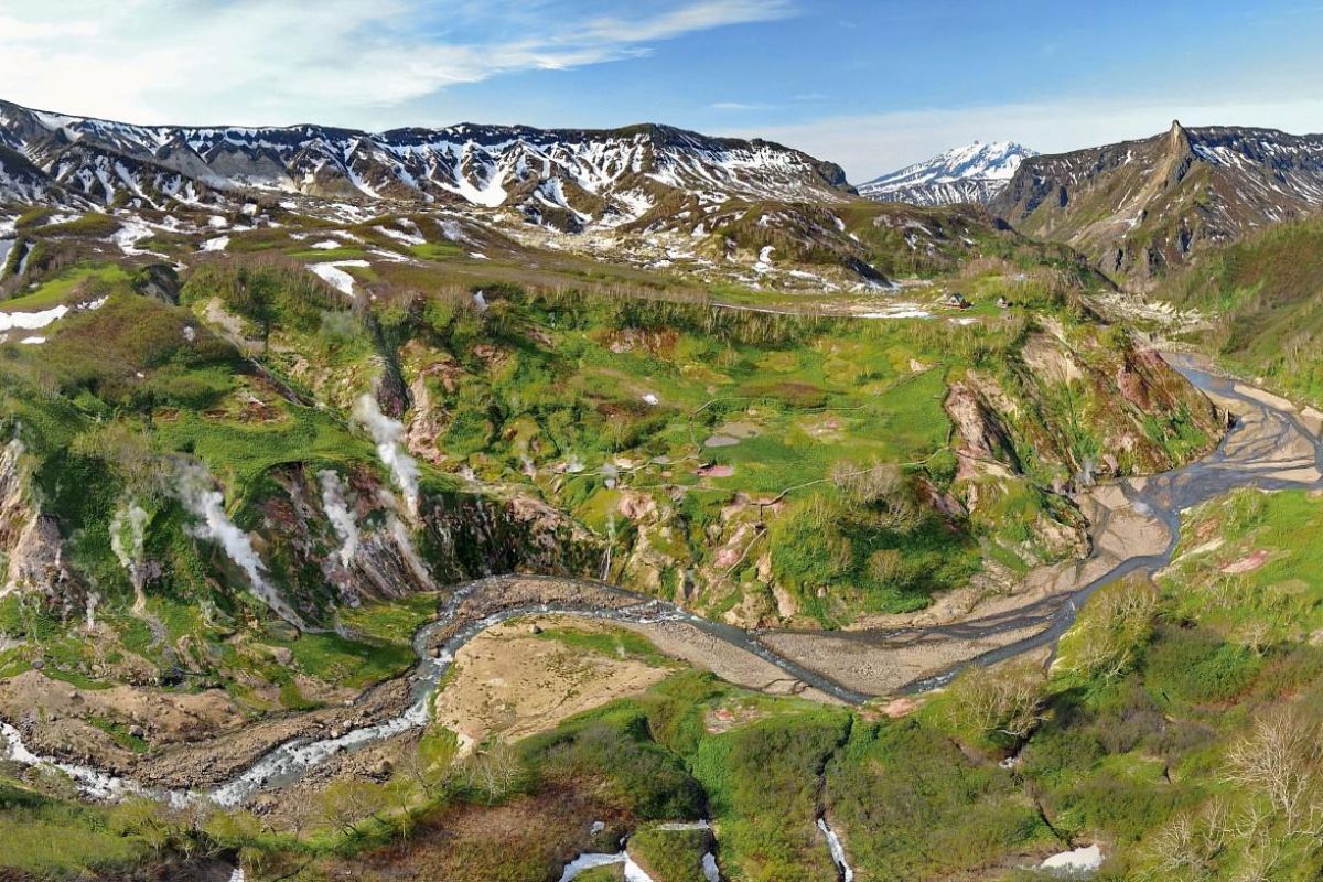 Долина гейзеров и Налычевские горячие источники (вертолет)