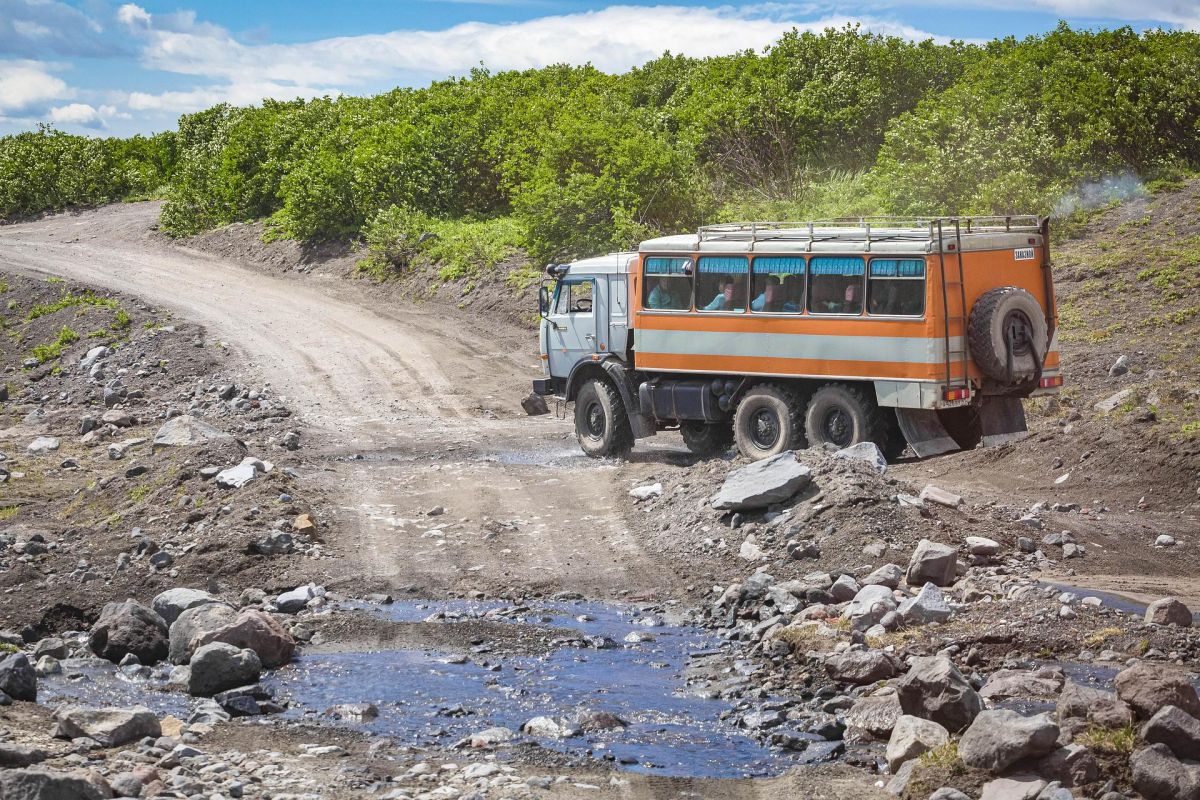 Трекинг к подножию Авачинского вулкана (Камчатка, экскурсия)