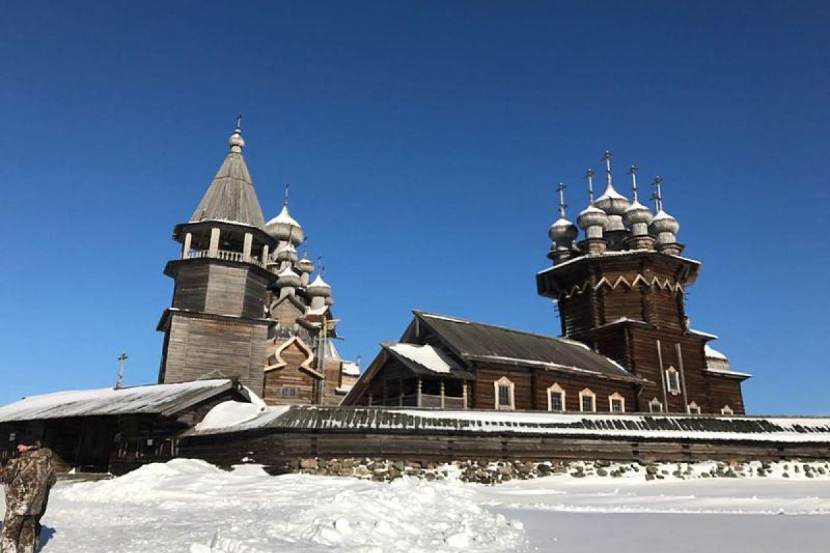 Кижские узоры. Снегоходный тур на Кижи.