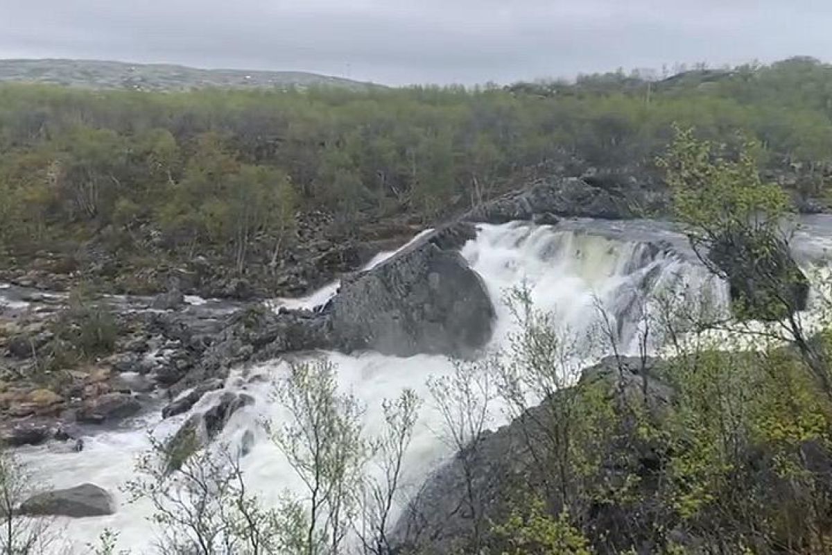 Кольский: водопады Западного берега