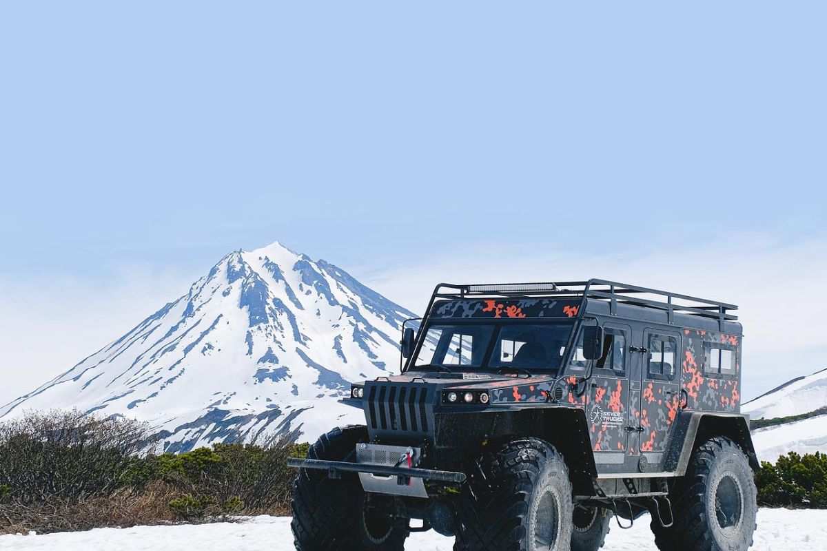 Новогодние приключения на Камчатке с банкетом (7 дней / 6 ночей)