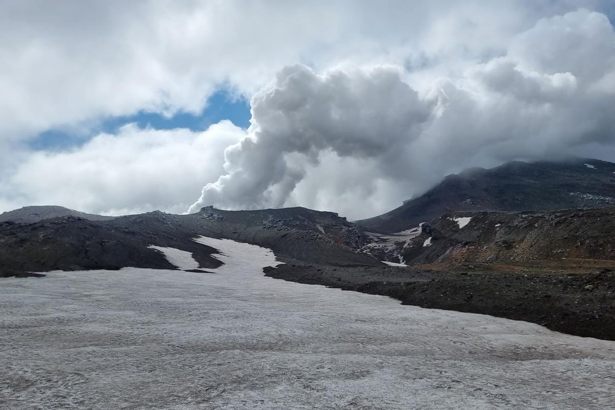 Восхождение на вулкан Мутновский
