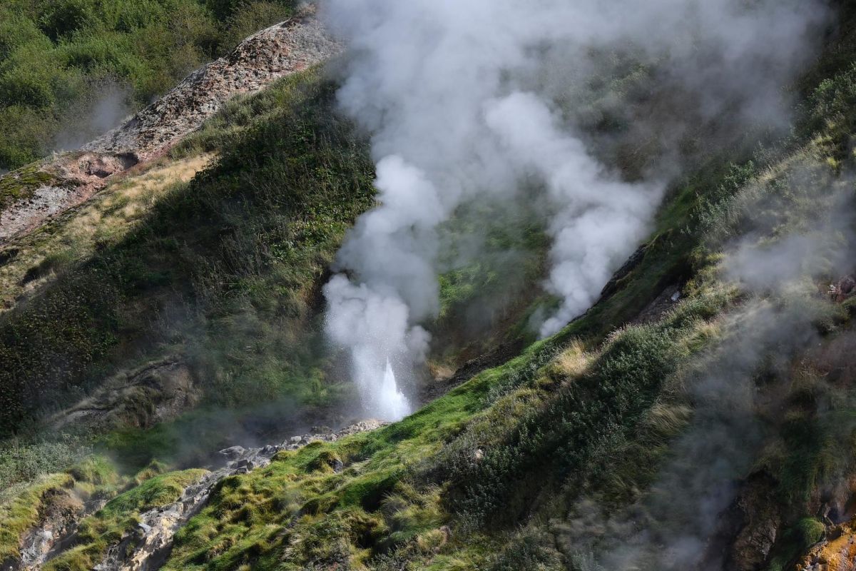 Долина гейзеров – Узон – Налычево (на вертолете)