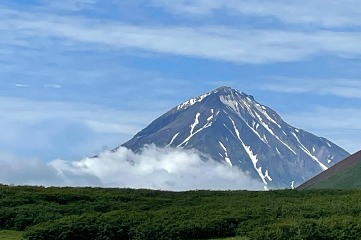 Джип-тур на озеро Толмачева. Маар Медвежья Чаша.  + Апачинские / Начикинские источники.