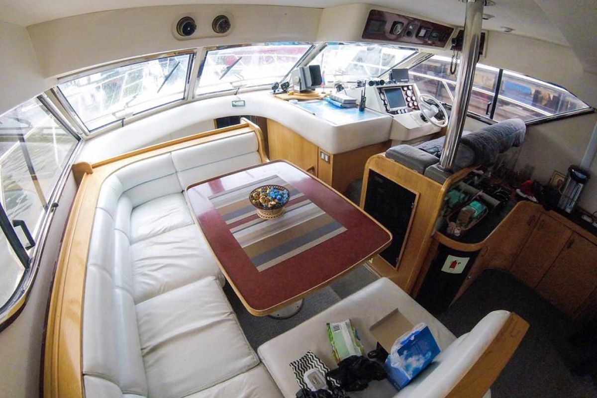 Морская прогулка по бухтам с выходом в океан