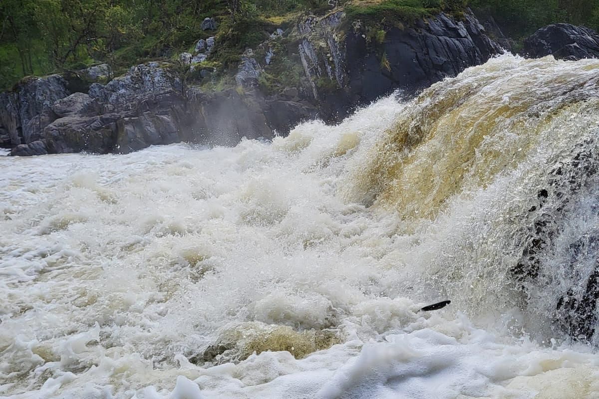 Кольский: водопады Западного берега