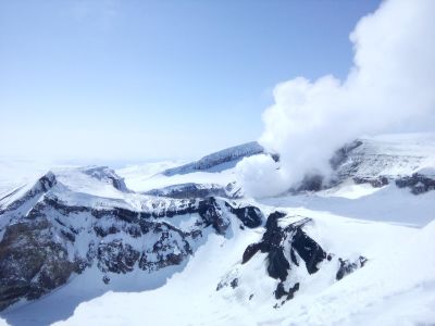 Влукан Горелый + вулкан Мутновский за один день на снегоходе