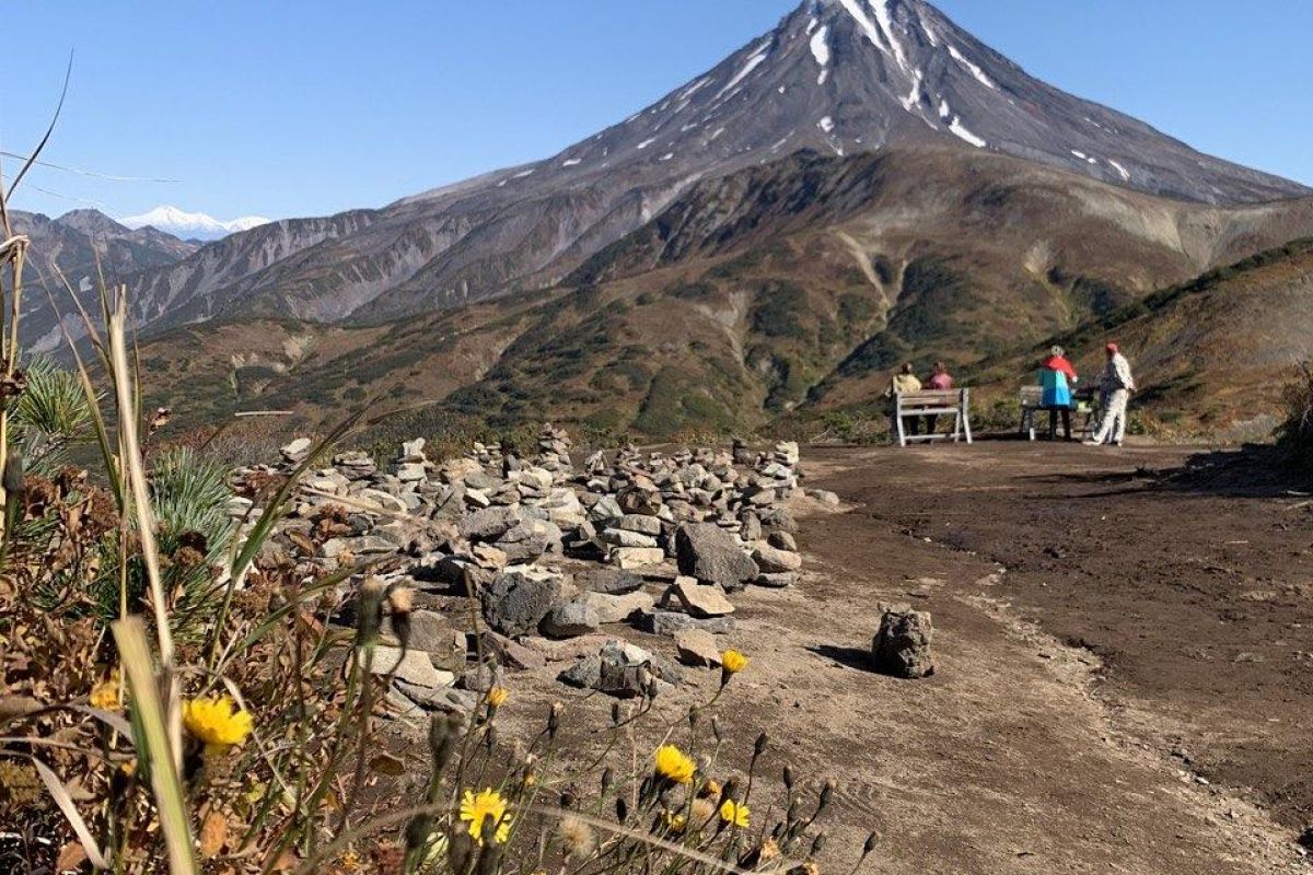 Джип-тур в Долину Не Гейзеров (Дачные источники) в Июне