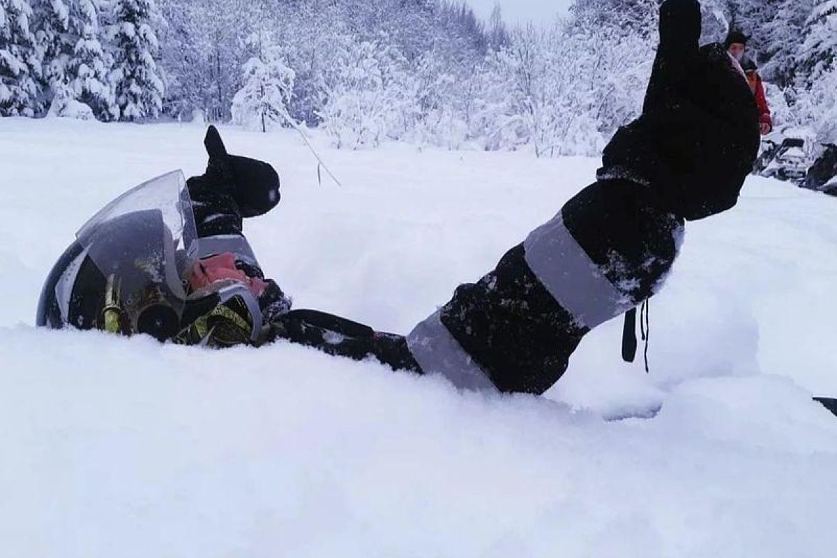 По озерам Карелии на снегоходах (6 часов)