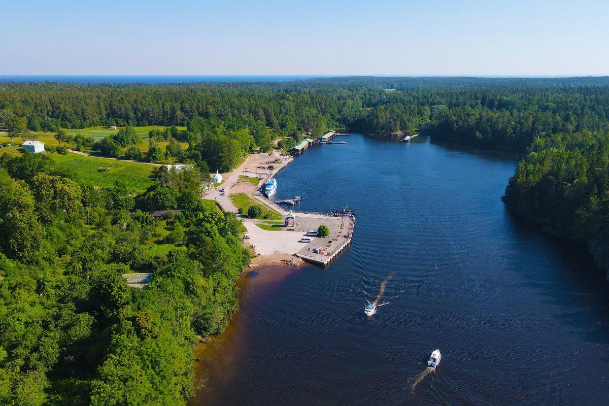 Священный Валаам – «Остров души» и Ладожские шхеры – экскурсия