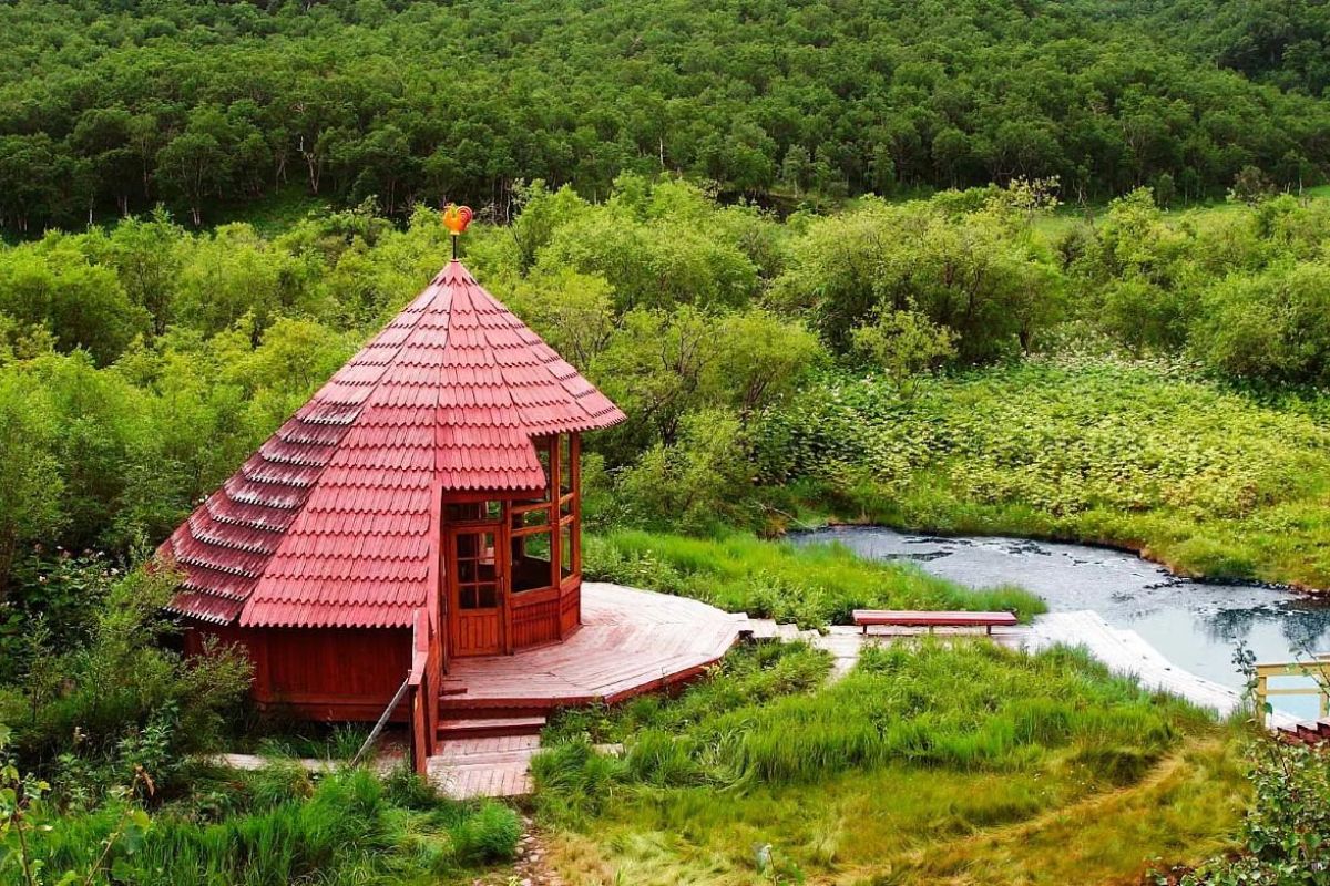 Долина гейзеров и Налычевские горячие источники (вертолет)