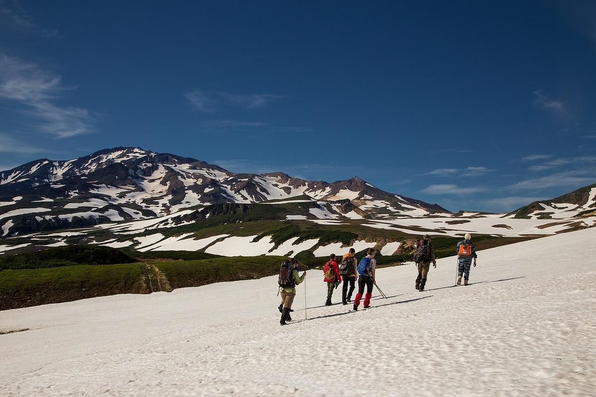 Джип-тур с восхождением на вулкан Горелый.